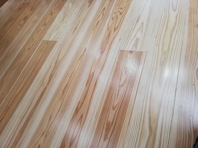 フローリングワックスのムラ